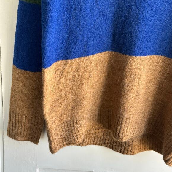 AYR The Kick Back Crew Sweater Alpaca Wool - Picture 5 of 8
